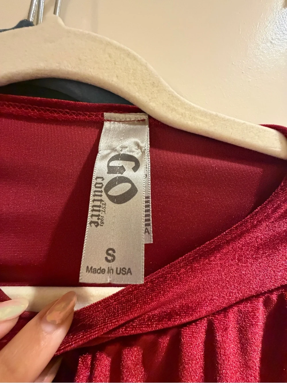 Elegant Velvet Long Sleeve Maxi Dress in Burgundy